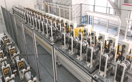 中科煜宸自动化辊压激光焊接产线：从超高强钢成型到焊接，颠覆传统管材行业！